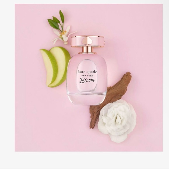 ✨Kate Spade Bloom Eau de Parfum 10ml Travel Spray Floral Designer Perfume✨ - Picture 3 of 5